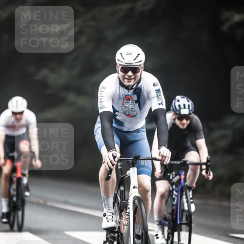 13.09.2026 - Stadtparktriathlon H.Heesch http://msf.ph/oto/10359738 13.09.2026 09:58:29 Radfahren 213, 214, 225, 238, 239, 258, 262, 264, 269, 300, 306, 311, 314, 322, 333 meine-sportfotos.de