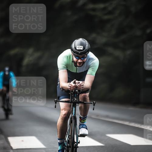13.09.2026 - Stadtparktriathlon H.Heesch http://msf.ph/oto/10359744 13.09.2026 11:14:09 Radfahren 590, 614, 658, 674 meine-sportfotos.de