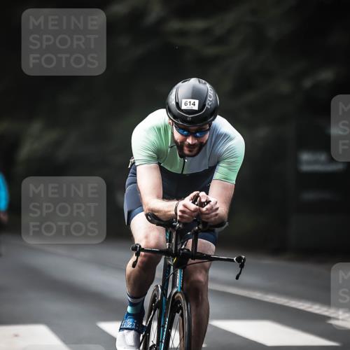 13.09.2026 - Stadtparktriathlon H.Heesch http://msf.ph/oto/10359752 13.09.2026 11:14:09 Radfahren 590, 614, 658, 674 meine-sportfotos.de