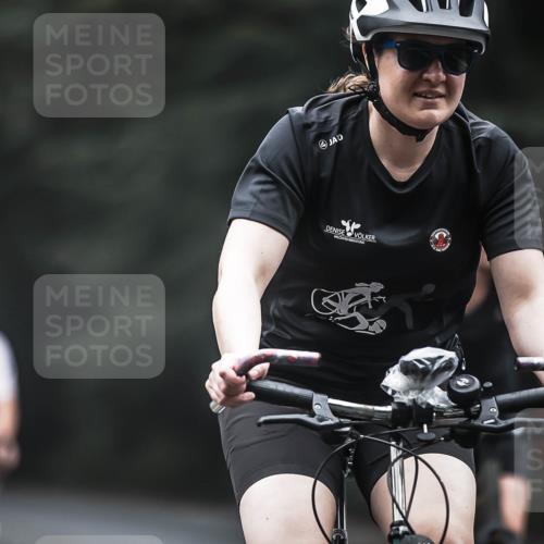 13.09.2026 - Stadtparktriathlon H.Heesch http://msf.ph/oto/10359796 13.09.2026 09:58:32 Radfahren 213, 238, 239, 262, 264, 269, 300, 306, 314, 322, 333 meine-sportfotos.de