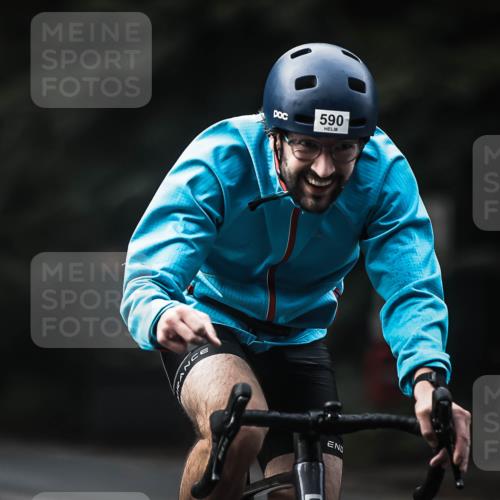 13.09.2026 - Stadtparktriathlon H.Heesch http://msf.ph/oto/10359828 13.09.2026 11:14:13 Radfahren 590, 614, 658 meine-sportfotos.de