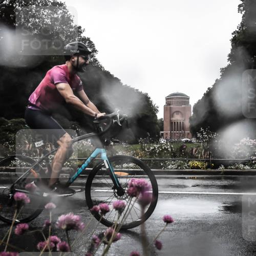 13.09.2026 - Stadtparktriathlon H.Heesch http://msf.ph/oto/10359831 13.09.2026 12:05:41 Radfahren 918, 920, 954, 970, 1009, 1037 meine-sportfotos.de