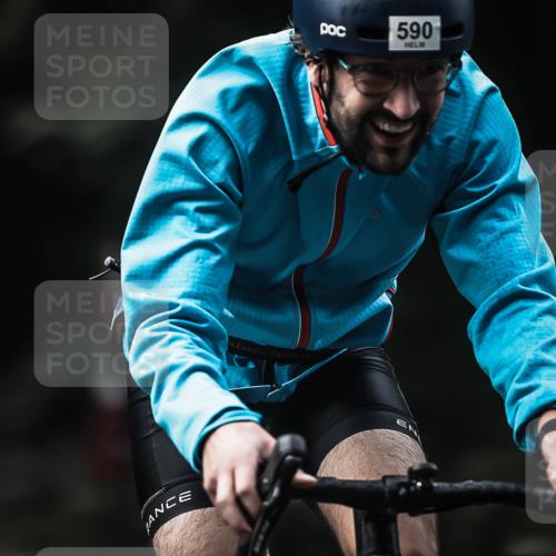 13.09.2026 - Stadtparktriathlon H.Heesch http://msf.ph/oto/10359839 13.09.2026 11:14:13 Radfahren 590, 614, 658 meine-sportfotos.de
