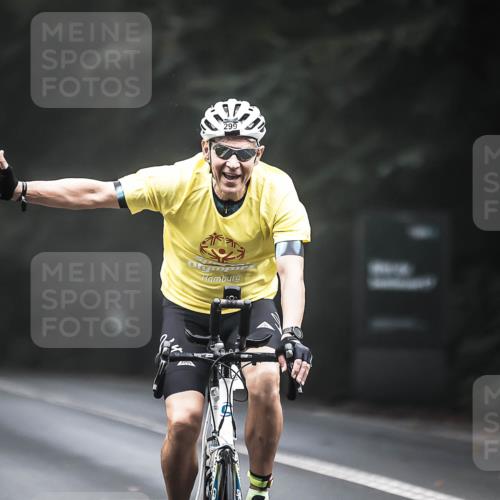 13.09.2026 - Stadtparktriathlon H.Heesch http://msf.ph/oto/10359853 13.09.2026 09:58:39 Radfahren 239, 262, 264, 299 meine-sportfotos.de