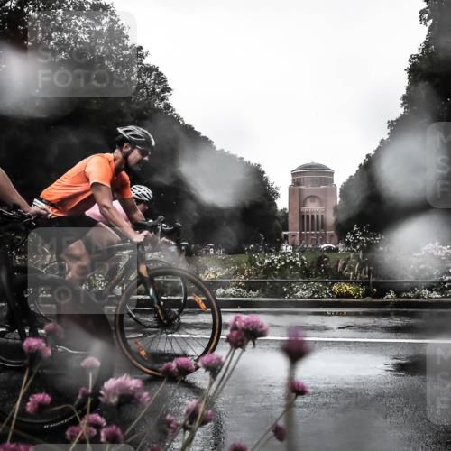 13.09.2026 - Stadtparktriathlon H.Heesch http://msf.ph/oto/10359855 13.09.2026 12:05:49 Radfahren 899, 980, 999, 1051, 1065 meine-sportfotos.de