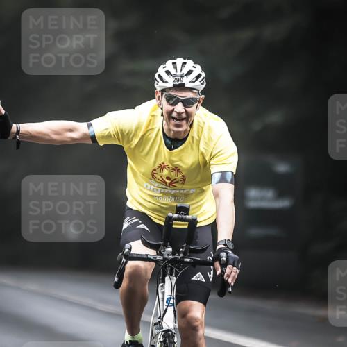 13.09.2026 - Stadtparktriathlon H.Heesch http://msf.ph/oto/10359860 13.09.2026 09:58:39 Radfahren 239, 262, 264, 299 meine-sportfotos.de