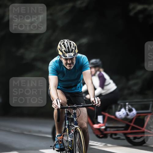 13.09.2026 - Stadtparktriathlon H.Heesch http://msf.ph/oto/10359866 13.09.2026 11:14:23 Radfahren 522 meine-sportfotos.de