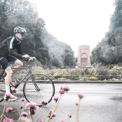 13.09.2026 - Stadtparktriathlon H.Heesch http://msf.ph/oto/10359906 13.09.2026 13:29:50 Radfahren 1433 meine-sportfotos.de