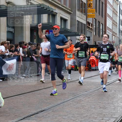 13.09.2026 - 21. swb-Marathon Bremen Strokosch-Dieckow http://msf.ph/oto/10359916 13.09.2026 13:35:36 Ziel 318, 532, 563, 607, 1867, 2565, 3026, 3056, 3087, 3226, 3454, 3485, 3489, 3704, 3780, 3857, 4016, 4048, 5026, 5071, 5157, 5276, 5381, 5467, 5468, 5584, 5586, 5816, 6159, 6649, 6724, 6874, 6982, 7036, 7043, 7235, 7256, 7385, 7675, 7691, 7804, 8145, 8227, 8335, 8705, 9243, 9784, 9892, 9912, 13121, 13179, 13213, 156, 607, 1150, 2003, 2041, 2090, 2318, 2356, 2625, 2866, 3055, 3311, 3621, 4062, 4326, 5308, 5661, 6315, 6320, 6418, 6465, 6466, 6644, 6837 meine-sportfotos.de