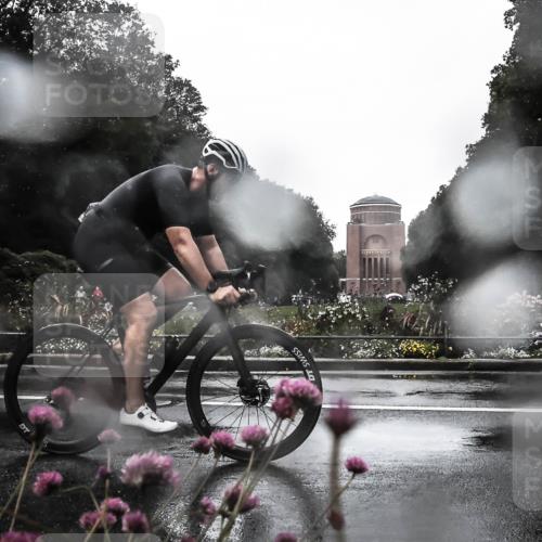 13.09.2026 - Stadtparktriathlon H.Heesch http://msf.ph/oto/10359950 13.09.2026 12:06:30 Radfahren 823, 911, 934, 998, 1025, 1049 meine-sportfotos.de