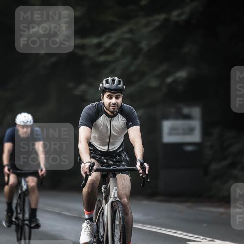 13.09.2026 - Stadtparktriathlon H.Heesch http://msf.ph/oto/10359951 13.09.2026 11:14:32 Radfahren 467, 559, 632 meine-sportfotos.de