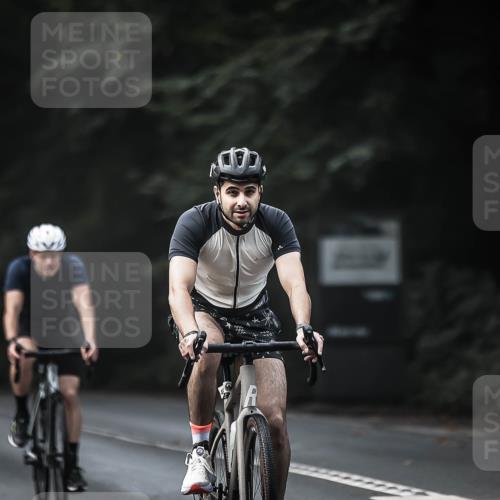 13.09.2026 - Stadtparktriathlon H.Heesch http://msf.ph/oto/10359956 13.09.2026 11:14:32 Radfahren 467, 559, 632 meine-sportfotos.de