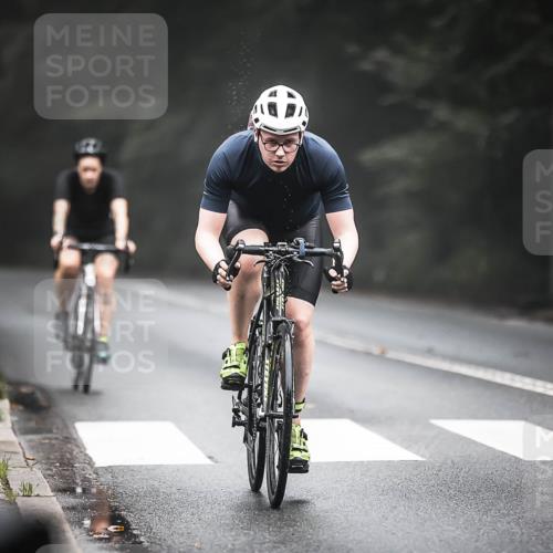 13.09.2026 - Stadtparktriathlon H.Heesch http://msf.ph/oto/10359959 13.09.2026 09:58:57 Radfahren 217, 292, 343 meine-sportfotos.de
