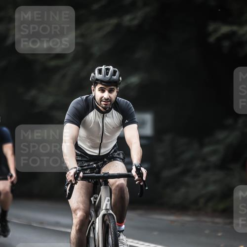13.09.2026 - Stadtparktriathlon H.Heesch http://msf.ph/oto/10359973 13.09.2026 11:14:33 Radfahren 467, 559, 632, 646 meine-sportfotos.de