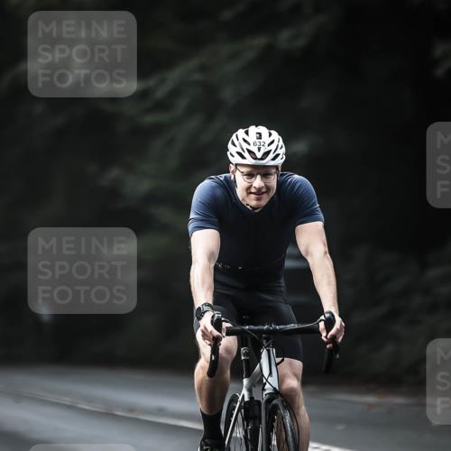 13.09.2026 - Stadtparktriathlon H.Heesch http://msf.ph/oto/10359980 13.09.2026 11:14:34 Radfahren 467, 559, 611, 632, 646 meine-sportfotos.de