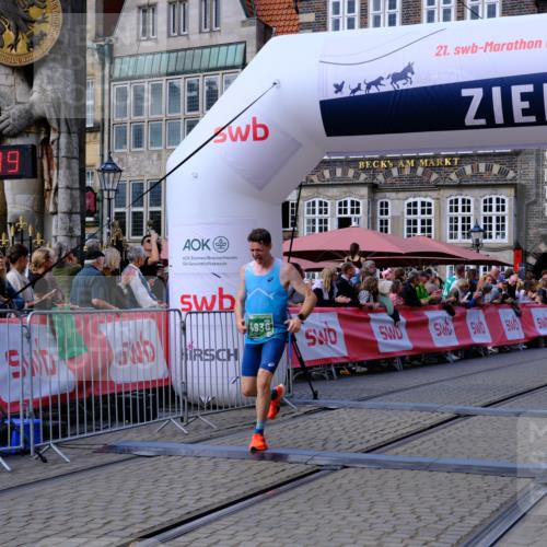 13.09.2026 - 21. swb-Marathon Bremen Tim E. http://msf.ph/oto/10360022 13.09.2026 12:56:58 Ziel 901, 1212, 1288, 4936, 13224 meine-sportfotos.de