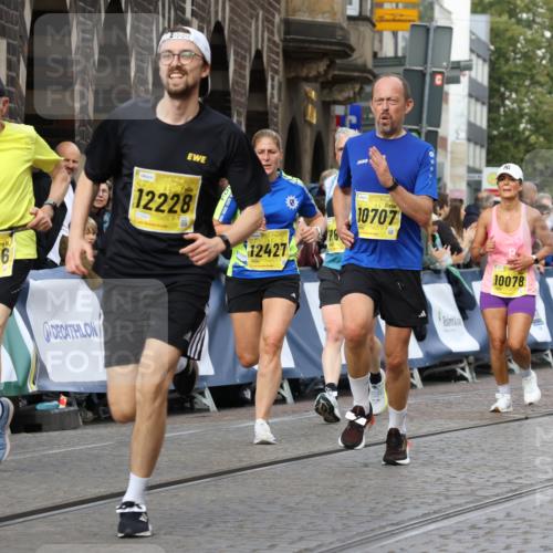 13.09.2026 - 21. swb-Marathon Bremen Strokosch-Dieckow http://msf.ph/oto/10360023 13.09.2026 10:57:57 Ziel 10177, 10394, 10460, 11106, 11153, 11245, 11365, 11480, 11532, 11568, 11734, 11965, 11966, 12037, 12111, 12222, 12228, 12264, 12372, 10494, 10543, 10604, 10673, 10826, 10828, 10903, 10914, 10931, 10932, 11295, 11752, 11863, 11884, 12441, 12482 meine-sportfotos.de