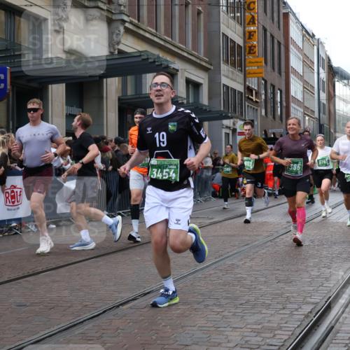 13.09.2026 - 21. swb-Marathon Bremen Strokosch-Dieckow http://msf.ph/oto/10360030 13.09.2026 13:35:38 Ziel 318, 532, 563, 1867, 2565, 3026, 3056, 3087, 3226, 3454, 3485, 3489, 3780, 3857, 4016, 4048, 5026, 5071, 5157, 5276, 5381, 5467, 5468, 5584, 5586, 5816, 6159, 6724, 6874, 6982, 7036, 7043, 7235, 7256, 7385, 7675, 7691, 7804, 8145, 8227, 8275, 8335, 8488, 8705, 9243, 9497, 9784, 9892, 9912, 13121, 13179, 13213, 156, 607, 1150, 2041, 2090, 2318, 2356, 2625, 2866, 3055, 3087, 3226, 3621, 3704, 3780, 4062, 4326, 5308, 5661, 6315, 6418, 6465, 6466, 6644, 6837 meine-sportfotos.de