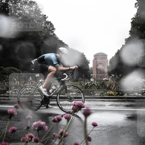 13.09.2026 - Stadtparktriathlon H.Heesch http://msf.ph/oto/10360031 13.09.2026 12:07:07 Radfahren 803, 830, 851, 902, 957, 1035, 1061 meine-sportfotos.de