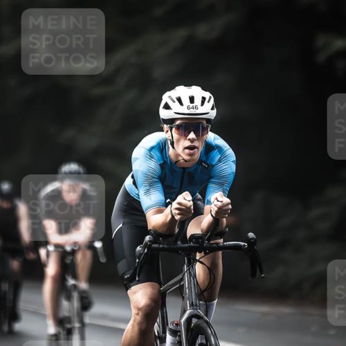 13.09.2026 - Stadtparktriathlon H.Heesch http://msf.ph/oto/10360037 13.09.2026 11:14:39 Radfahren 467, 476, 611, 622, 632, 646, 656 meine-sportfotos.de