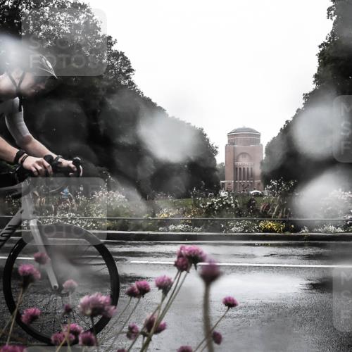 13.09.2026 - Stadtparktriathlon H.Heesch http://msf.ph/oto/10360057 13.09.2026 12:07:11 Radfahren 803, 851, 1035, 1057 meine-sportfotos.de