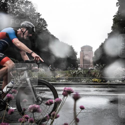 13.09.2026 - Stadtparktriathlon H.Heesch http://msf.ph/oto/10360067 13.09.2026 12:07:17 Radfahren 971, 975, 1055 meine-sportfotos.de