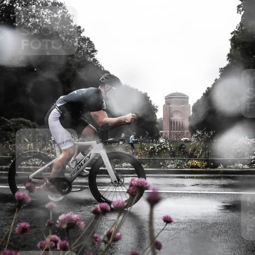 13.09.2026 - Stadtparktriathlon H.Heesch http://msf.ph/oto/10360078 13.09.2026 12:07:20 Radfahren 971, 975, 1055 meine-sportfotos.de