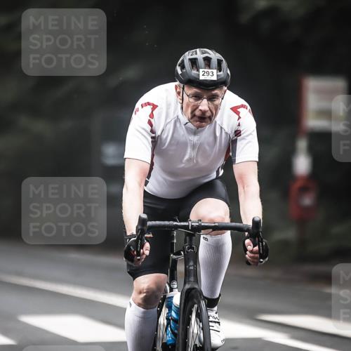 13.09.2026 - Stadtparktriathlon H.Heesch http://msf.ph/oto/10360079 13.09.2026 09:59:09 Radfahren 220, 234, 293, 339, 344 meine-sportfotos.de