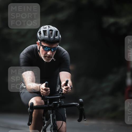 13.09.2026 - Stadtparktriathlon H.Heesch http://msf.ph/oto/10360093 13.09.2026 11:14:42 Radfahren 476, 599, 611, 622, 646, 656 meine-sportfotos.de