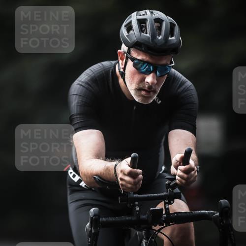 13.09.2026 - Stadtparktriathlon H.Heesch http://msf.ph/oto/10360107 13.09.2026 11:14:42 Radfahren 476, 599, 611, 622, 646, 656 meine-sportfotos.de