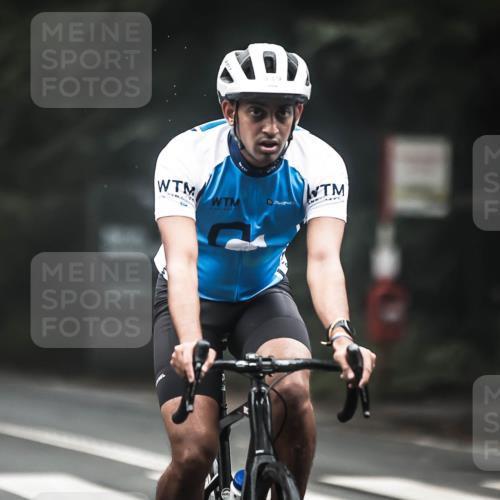 13.09.2026 - Stadtparktriathlon H.Heesch http://msf.ph/oto/10360111 13.09.2026 09:59:12 Radfahren 234, 277, 293, 295, 339, 344 meine-sportfotos.de