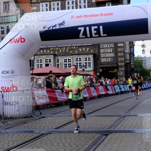 13.09.2026 - 21. swb-Marathon Bremen Tim E. http://msf.ph/oto/10360142 13.09.2026 12:57:15 Ziel 365, 573, 6201, 7118, 7671 meine-sportfotos.de