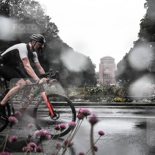 13.09.2026 - Stadtparktriathlon H.Heesch http://msf.ph/oto/10360156 13.09.2026 12:07:53 Radfahren 870, 878, 1017, 1021, 1040 meine-sportfotos.de