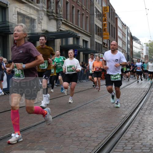 13.09.2026 - 21. swb-Marathon Bremen Strokosch-Dieckow http://msf.ph/oto/10360158 13.09.2026 13:35:40 Ziel 318, 532, 563, 1072, 1867, 2565, 2931, 3026, 3056, 3224, 3291, 3454, 3485, 3489, 3857, 4016, 4048, 5026, 5071, 5157, 5259, 5276, 5381, 5584, 5586, 5816, 6159, 6724, 6874, 6982, 7036, 7043, 7235, 7256, 7385, 7691, 7804, 8145, 8227, 8275, 8335, 8488, 8705, 9076, 9243, 9497, 9912, 13121, 13179, 156, 532, 607, 1150, 2041, 2090, 2318, 2356, 2866, 3055, 3087, 3226, 3621, 3704, 3780, 4062, 4326, 5308, 5467, 5468, 5586, 5661, 6315, 6418, 6465, 6466, 6644, 6837 meine-sportfotos.de