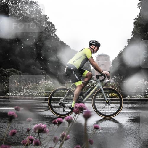 13.09.2026 - Stadtparktriathlon H.Heesch http://msf.ph/oto/10360171 13.09.2026 12:07:58 Radfahren 829, 866, 985, 1017, 1021, 1022 meine-sportfotos.de