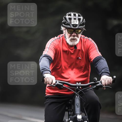 13.09.2026 - Stadtparktriathlon H.Heesch http://msf.ph/oto/10360175 13.09.2026 09:59:16 Radfahren 227, 234, 277, 295, 339, 344 meine-sportfotos.de