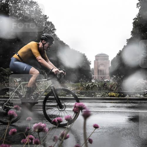 13.09.2026 - Stadtparktriathlon H.Heesch http://msf.ph/oto/10360183 13.09.2026 12:08:01 Radfahren 829, 866, 985, 1022, 1068 meine-sportfotos.de