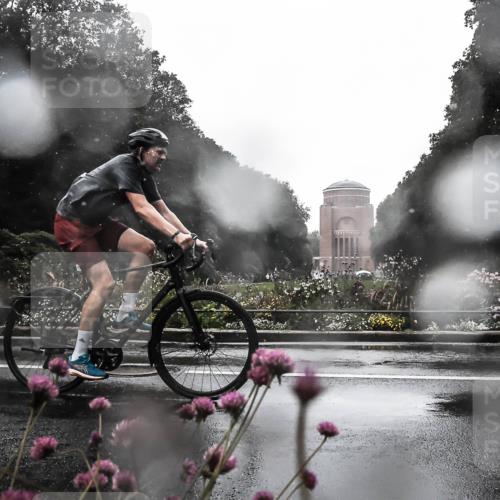 13.09.2026 - Stadtparktriathlon H.Heesch http://msf.ph/oto/10360228 13.09.2026 12:08:30 Radfahren 761, 961, 969, 1058 meine-sportfotos.de