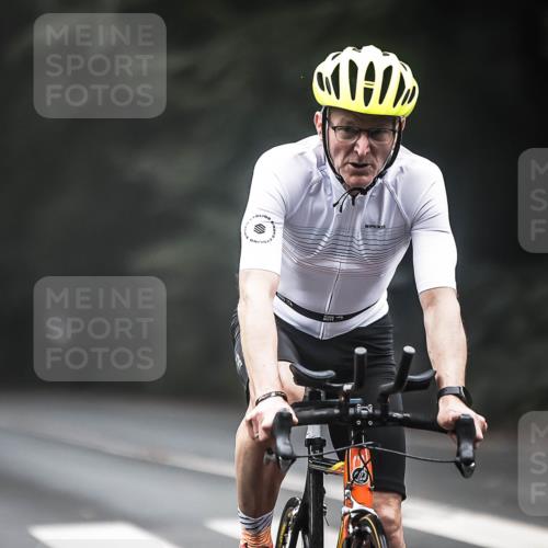 13.09.2026 - Stadtparktriathlon H.Heesch http://msf.ph/oto/10360237 13.09.2026 09:59:23 Radfahren 227, 279, 295, 342 meine-sportfotos.de