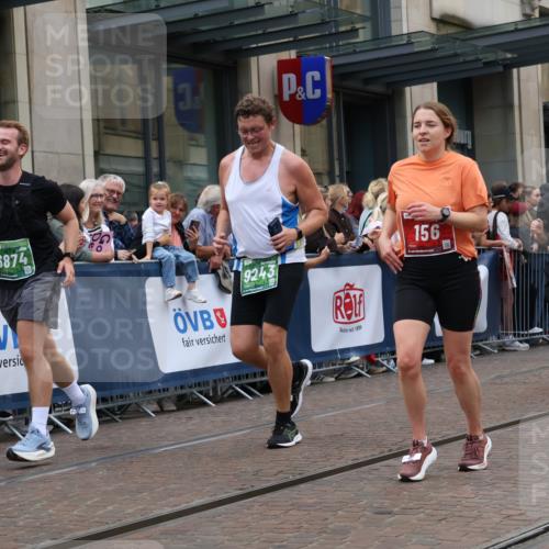 13.09.2026 - 21. swb-Marathon Bremen Strokosch-Dieckow http://msf.ph/oto/10360239 13.09.2026 13:35:43 Ziel 318, 563, 1072, 1867, 2339, 2565, 2931, 3026, 3056, 3224, 3291, 3454, 3485, 3489, 3857, 4016, 4048, 5026, 5071, 5157, 5259, 5276, 5381, 5800, 5816, 6159, 6724, 6874, 6982, 7036, 7043, 7256, 7385, 7691, 7804, 8145, 8227, 8275, 8335, 8488, 8705, 9076, 9226, 9243, 9497, 9564, 9912, 13179, 13238, 156, 532, 607, 2041, 2090, 2318, 2356, 3055, 3087, 3226, 3621, 3704, 3780, 3857, 4326, 5308, 5467, 5468, 5584, 5586, 5661, 6315, 6418, 6465, 6466, 6644 meine-sportfotos.de