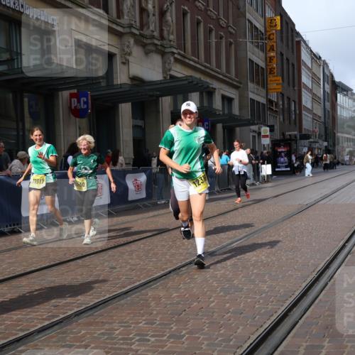 13.09.2026 - 21. swb-Marathon Bremen Strokosch-Dieckow http://msf.ph/oto/10360260 13.09.2026 11:20:21 Ziel 10161, 11529, 11530, 11541, 11675, 11980, 12153, 12285, 12316, 12317, 11244, 11296, 11333, 11337, 12285, 12374 meine-sportfotos.de