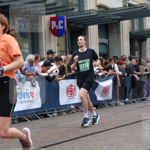13.09.2026 - 21. swb-Marathon Bremen Strokosch-Dieckow http://msf.ph/oto/10360276 13.09.2026 13:35:43 Ziel 318, 563, 1072, 1867, 2339, 2565, 2931, 3026, 3056, 3224, 3291, 3454, 3485, 3489, 3857, 4016, 4048, 5026, 5071, 5157, 5259, 5276, 5381, 5800, 5816, 6159, 6724, 6874, 6982, 7036, 7043, 7256, 7385, 7691, 7804, 8145, 8227, 8275, 8335, 8488, 8705, 9076, 9226, 9243, 9497, 9564, 9912, 13179, 13238, 156, 532, 607, 2041, 2090, 2318, 2356, 3055, 3087, 3226, 3621, 3704, 3780, 3857, 4326, 5308, 5467, 5468, 5584, 5586, 5661, 6315, 6418, 6465, 6466, 6644 meine-sportfotos.de