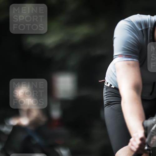 13.09.2026 - Stadtparktriathlon H.Heesch http://msf.ph/oto/10360277 13.09.2026 11:14:55 Radfahren 469, 634, 699 meine-sportfotos.de