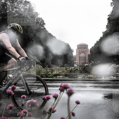 13.09.2026 - Stadtparktriathlon H.Heesch http://msf.ph/oto/10360296 13.09.2026 12:09:11 Radfahren 852, 1043 meine-sportfotos.de