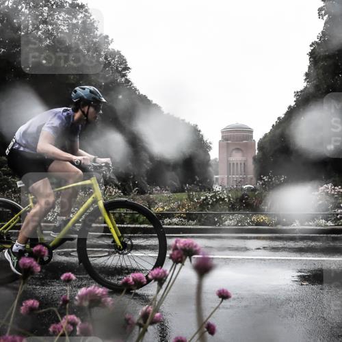 13.09.2026 - Stadtparktriathlon H.Heesch http://msf.ph/oto/10360310 13.09.2026 12:09:15 Radfahren 852, 1000 meine-sportfotos.de