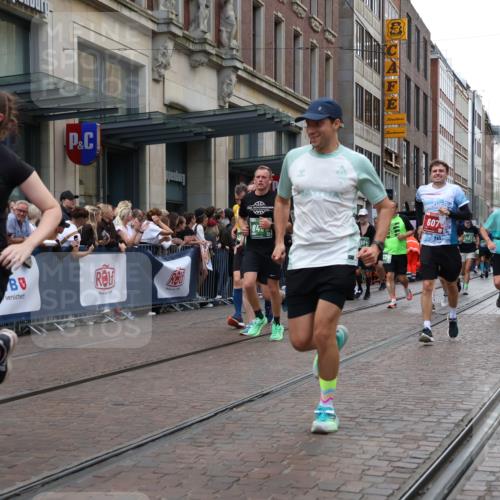 13.09.2026 - 21. swb-Marathon Bremen Strokosch-Dieckow http://msf.ph/oto/10360335 13.09.2026 13:35:45 Ziel 563, 1072, 1867, 2339, 2565, 2931, 2949, 3026, 3056, 3224, 3291, 3454, 3489, 4016, 4989, 5026, 5157, 5259, 5276, 5381, 5800, 5816, 6159, 6874, 6982, 7036, 7043, 7256, 7379, 7385, 7804, 8145, 8227, 8275, 8488, 8511, 8705, 8941, 9026, 9076, 9226, 9243, 9497, 9564, 13179, 13238, 156, 318, 532, 607, 2041, 2090, 2318, 2356, 3055, 3087, 3226, 3485, 3621, 3704, 3780, 3857, 4048, 4326, 5071, 5308, 5467, 5468, 5584, 5586, 5661, 6418, 6465, 6466, 6644 meine-sportfotos.de