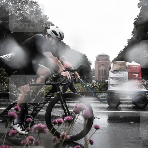 13.09.2026 - Stadtparktriathlon H.Heesch http://msf.ph/oto/10360344 13.09.2026 12:09:28 Radfahren 794, 841, 935, 945, 1039 meine-sportfotos.de