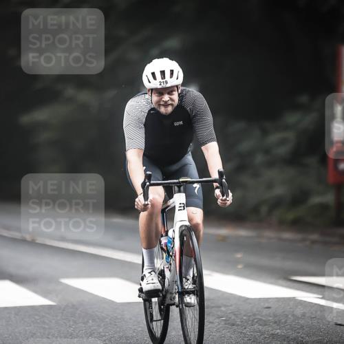13.09.2026 - Stadtparktriathlon H.Heesch http://msf.ph/oto/10360347 13.09.2026 09:59:54 Radfahren 219, 287, 337 meine-sportfotos.de