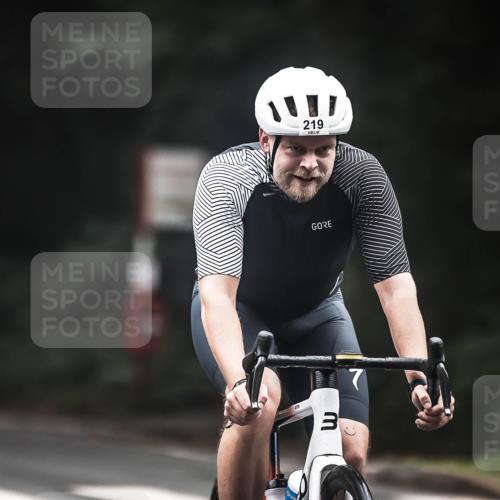 13.09.2026 - Stadtparktriathlon H.Heesch http://msf.ph/oto/10360368 13.09.2026 09:59:55 Radfahren 219, 287, 337 meine-sportfotos.de