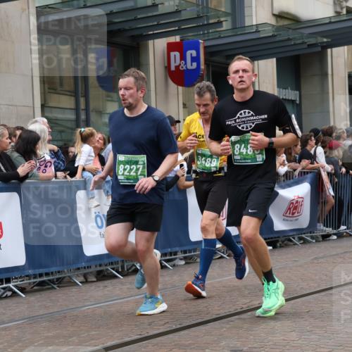 13.09.2026 - 21. swb-Marathon Bremen Strokosch-Dieckow http://msf.ph/oto/10360374 13.09.2026 13:35:46 Ziel 563, 1072, 1867, 2339, 2565, 2931, 2949, 3026, 3056, 3224, 3291, 3454, 3489, 4016, 4989, 5026, 5157, 5259, 5276, 5381, 5800, 5816, 6159, 6642, 6874, 6982, 7036, 7043, 7256, 7379, 7385, 7804, 8145, 8227, 8275, 8488, 8511, 8705, 8941, 9026, 9076, 9226, 9243, 9497, 9564, 13179, 13238, 156, 318, 532, 607, 2041, 2090, 2318, 2356, 3055, 3087, 3226, 3485, 3621, 3704, 3780, 3857, 4048, 4326, 5071, 5308, 5467, 5468, 5584, 5586, 5661, 6418, 6465, 6466, 6644 meine-sportfotos.de